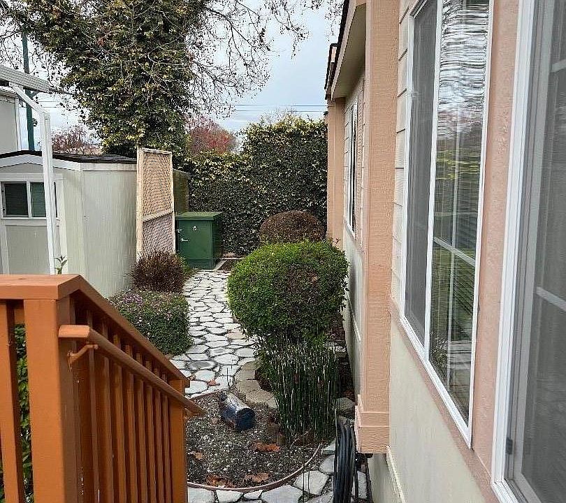 2nd image of 1220 Vienna Dr Space 719
