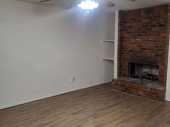 2nd image of 517 Claire Ct