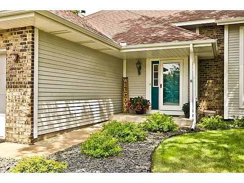 8626 Seasons Ct Photo 1