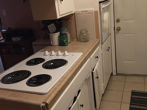 5th image of 398 Lindley Dr