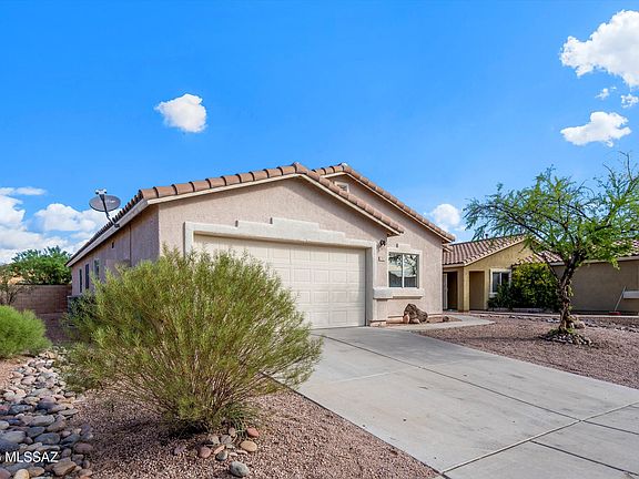 2nd image of 2202 W Burlwood Way