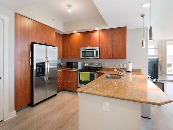 3rd image of 315 NE 3rd Avenue #1603