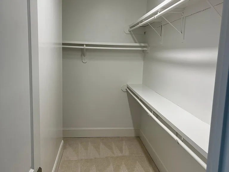 511 Devereux St — Photo 21