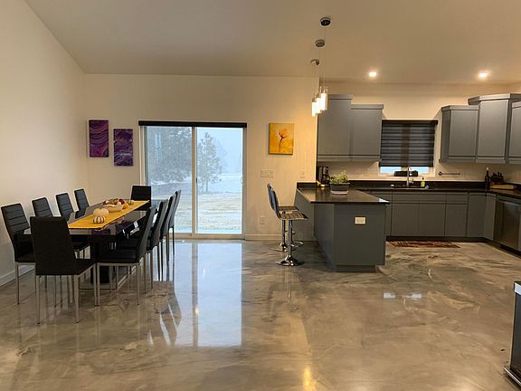 4th image of 6329 Drake Ln