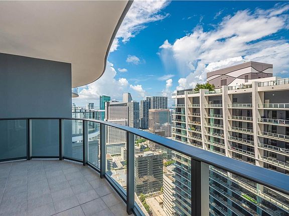 5th image of 1000 Brickell Plz #4916