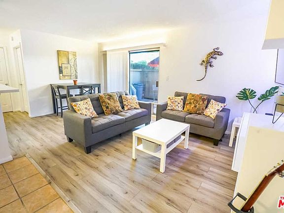 3rd image of 838 Coriander Dr Unit B