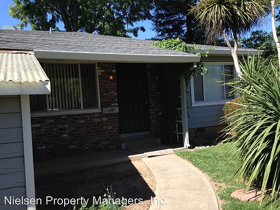 2nd image of 2428 Loma Vista Dr