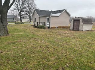 319 S Missouri St, Atwood, IL 61913