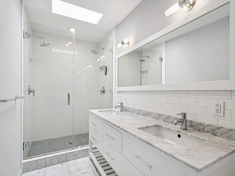 primary en suite bathroom