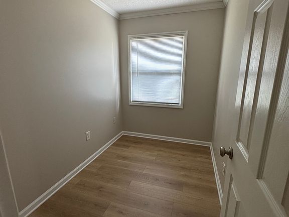 3rd image of 1 Garey Cir