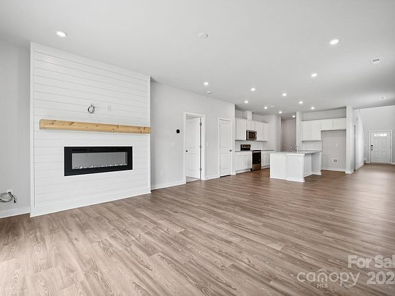 5th image of 2235 Carpenter Farms Dr