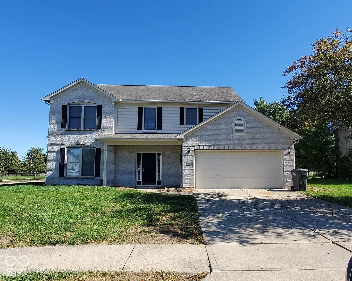 4 bed, 2.5 bath, 2184 sqft, $2,000 — Photo 1