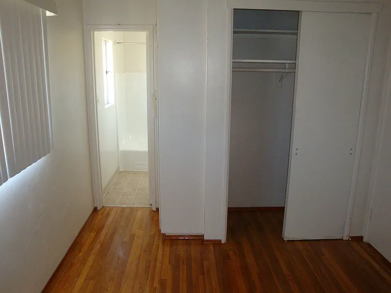 1002 W Palm St — Photo 11