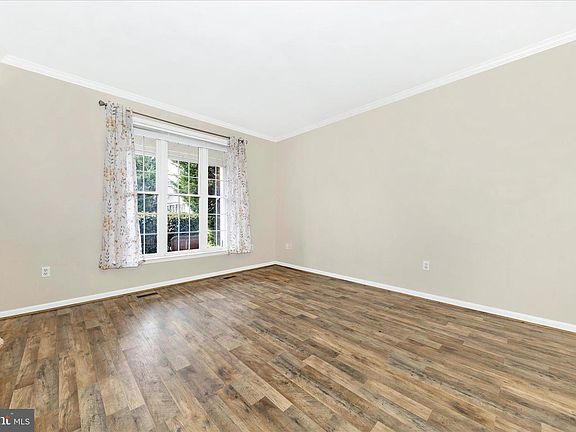 5th image of 2583 Bear Den Rd