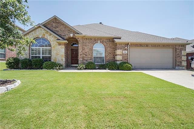 1st image of 211 Palomino Ct