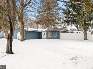 2 Bedford Ct, Mount Holly, NJ 08060