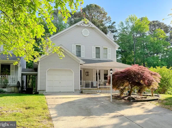 576 Twin Cove Ln, Dowell, MD 20629
