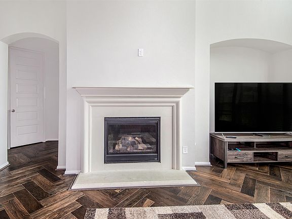 4th image of 12513 Grayton Dr