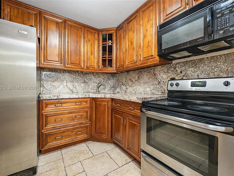 701 Three Islands Blvd #206 — Photo 5
