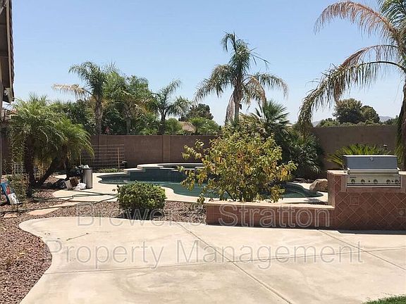 2nd image of 2415 E Tonto Pl