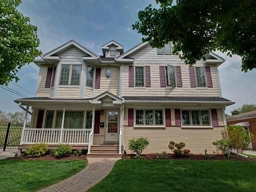 1st image of 1904 Laura Ln