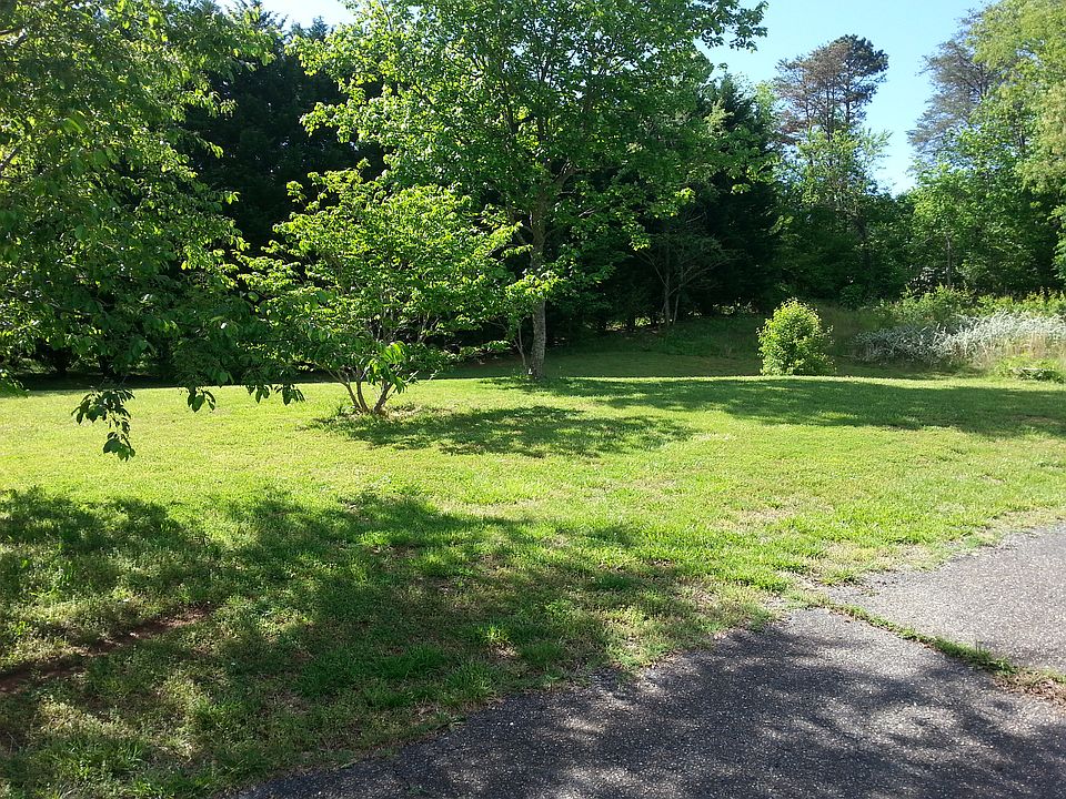 1st image of 5330 Crown Point Dr