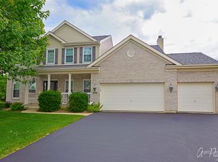 4508 Greendale Ct, McHenry, IL 60050