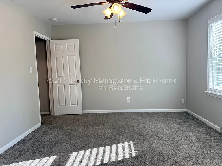 2922 Glenridge Dr #A — Photo 13