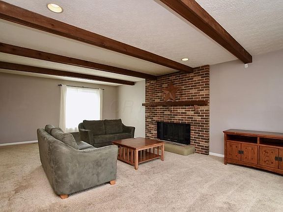 3rd image of 2796 Buxton Ln