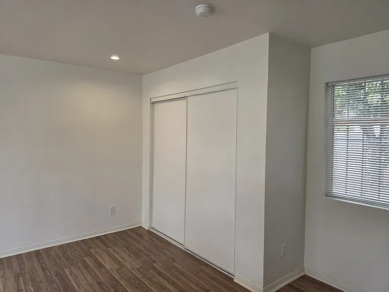 4427 4th Ave #1/2 — Photo 8