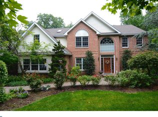 37 Ridge Dr, Fleetwood, PA 19522