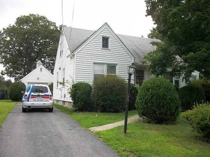 60 Acton Rd photo 1