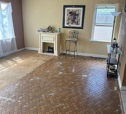 5th image of 139 Park Ave