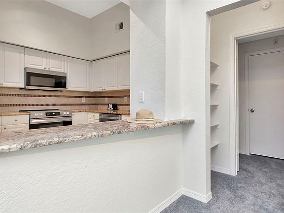 4th image of 504 S Armenia Ave Unit 1311