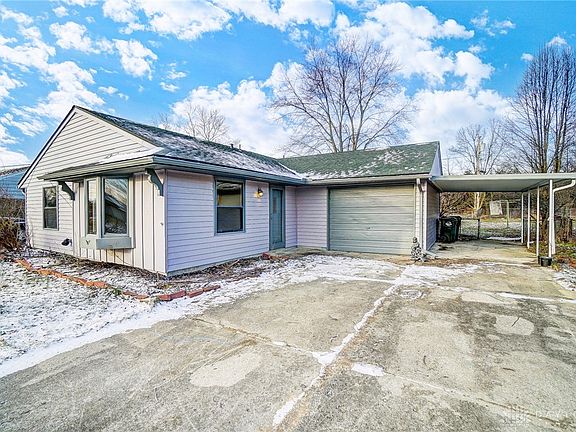 3rd image of 138 Angela Dr