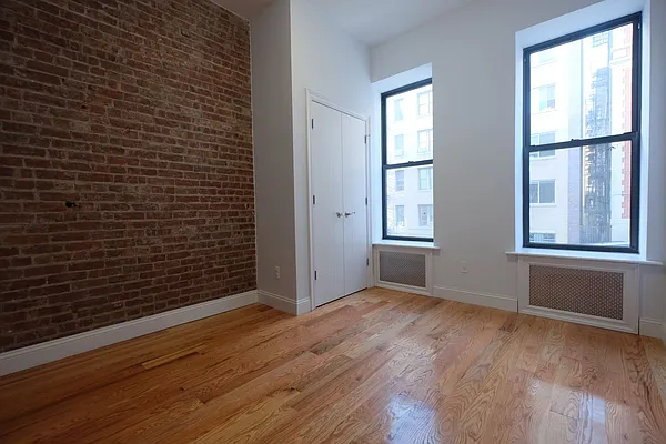 Rented by Keller Williams NYC | media 26