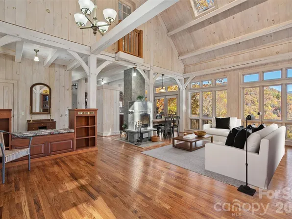 33 Great Aspen Way, Black Mountain, NC 28711