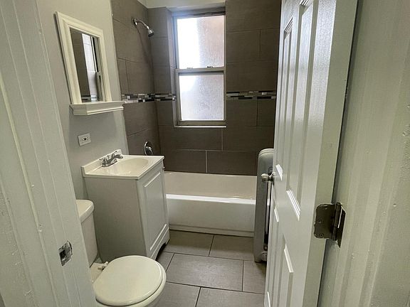 3rd image of 7820 S Cornell Ave #3N