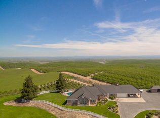 2413 Los Cerritos Rd, La Grange, CA 95329