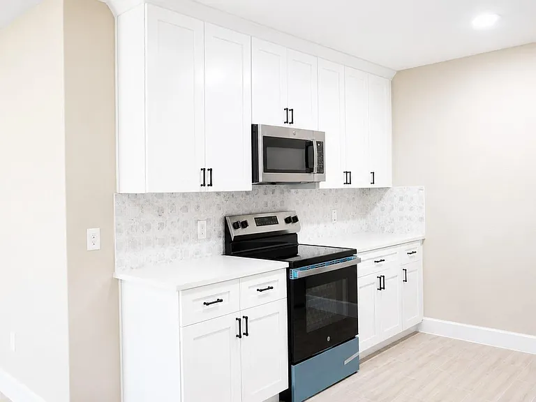 1206 Pinewood Ln — Photo 12