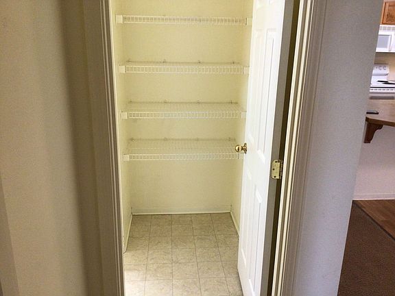 5th image of 620 NE Larch Ave #620