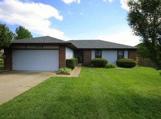 2424 W Swallow St, Springfield, MO 65810