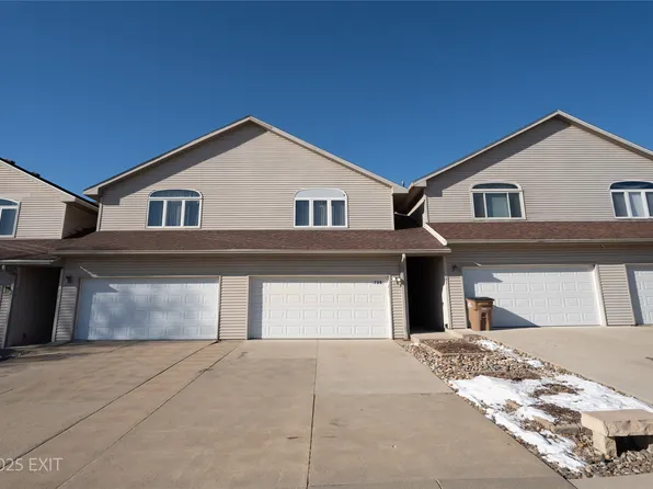 739 Kitterman Cir, Norwalk, IA 50211