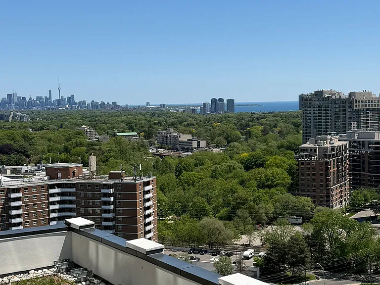 60 Central Park Dr #2206 — Photo 22
