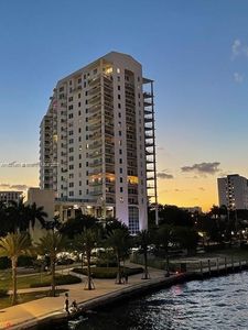 10 SW South River Dr APT 803, Miami, FL, 33130
