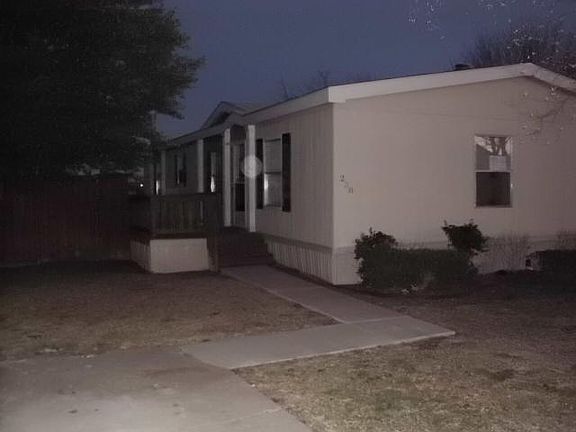 2nd image of 238 Castleridge Dr
