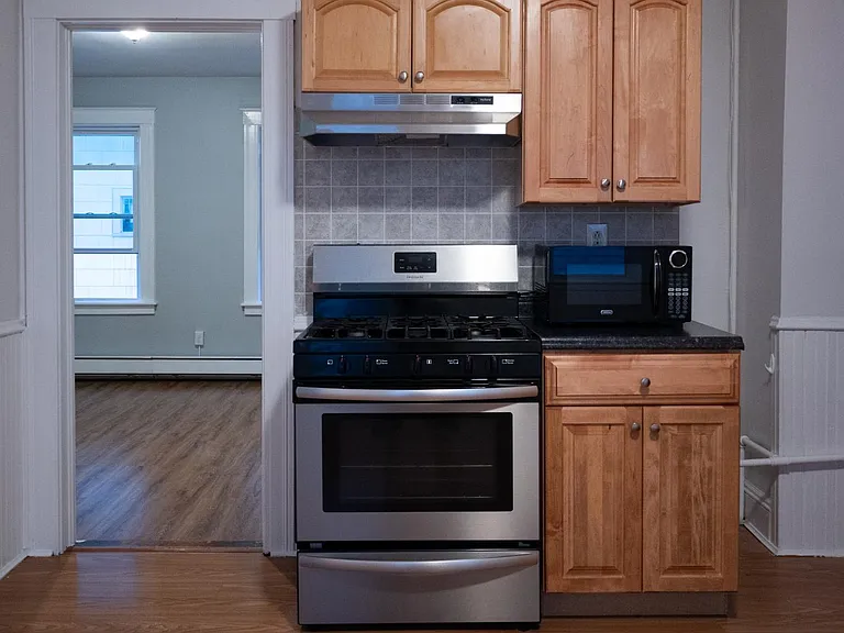 29 Curtin Ave #2 — Photo 11