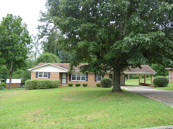 2nd image of 1095 N Pine Knoll Dr