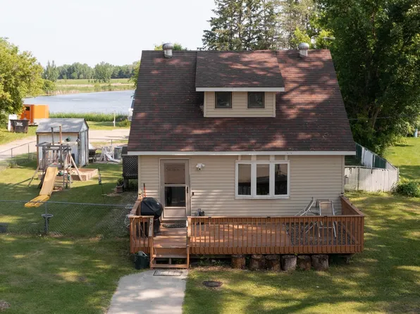 421 Kolb St, Ogema, MN 56569