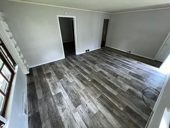 3rd image of 2300 W Marquette St